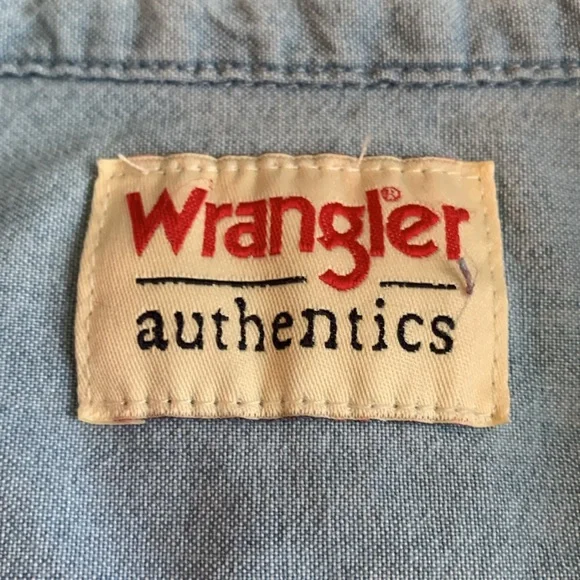 Men’s Wrangler long sleeve blue button up shirt. Size 3XL. - Picture 2 of 8